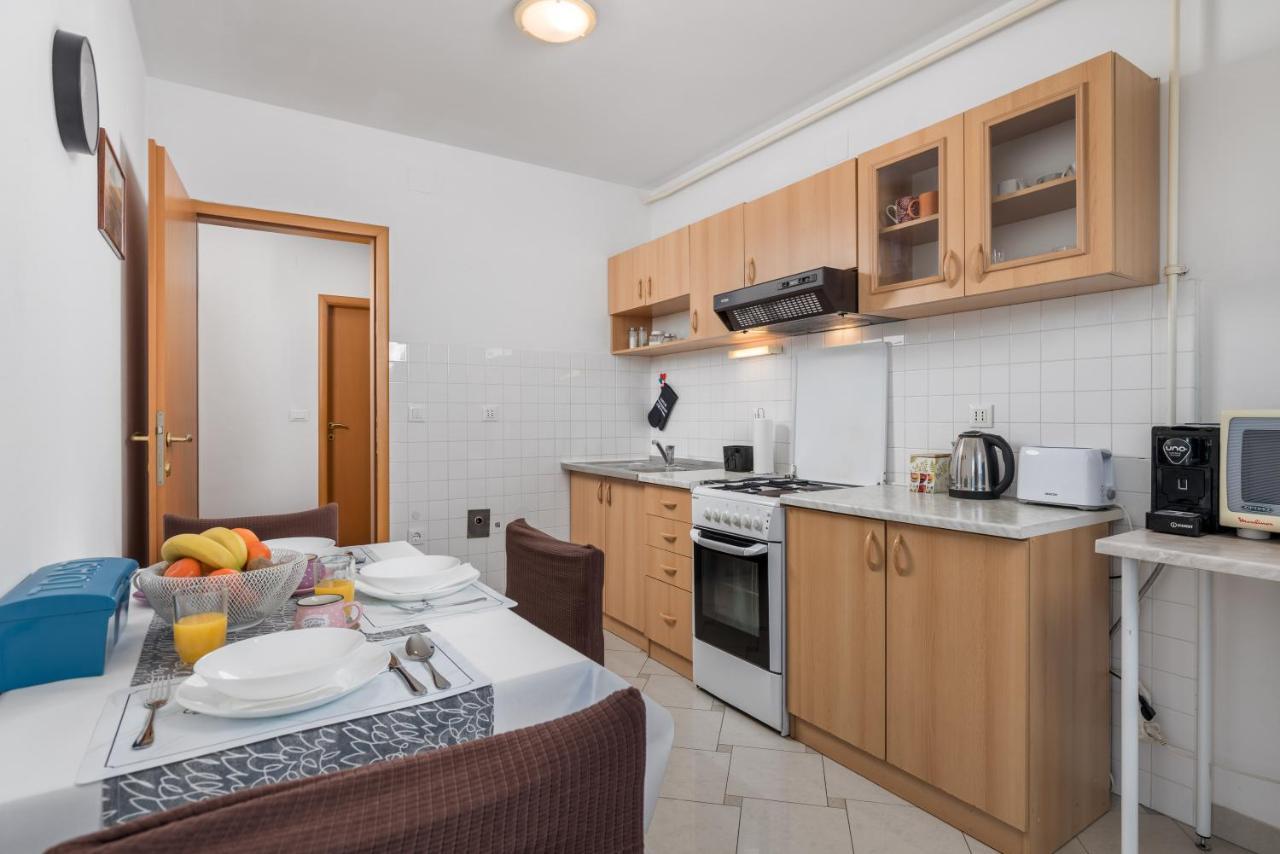 Apartman Iris 2 -Rijeka Apartment Екстериор снимка