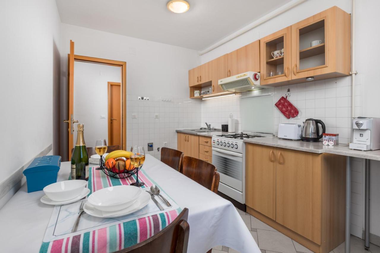 Apartman Iris 2 -Rijeka Apartment Екстериор снимка